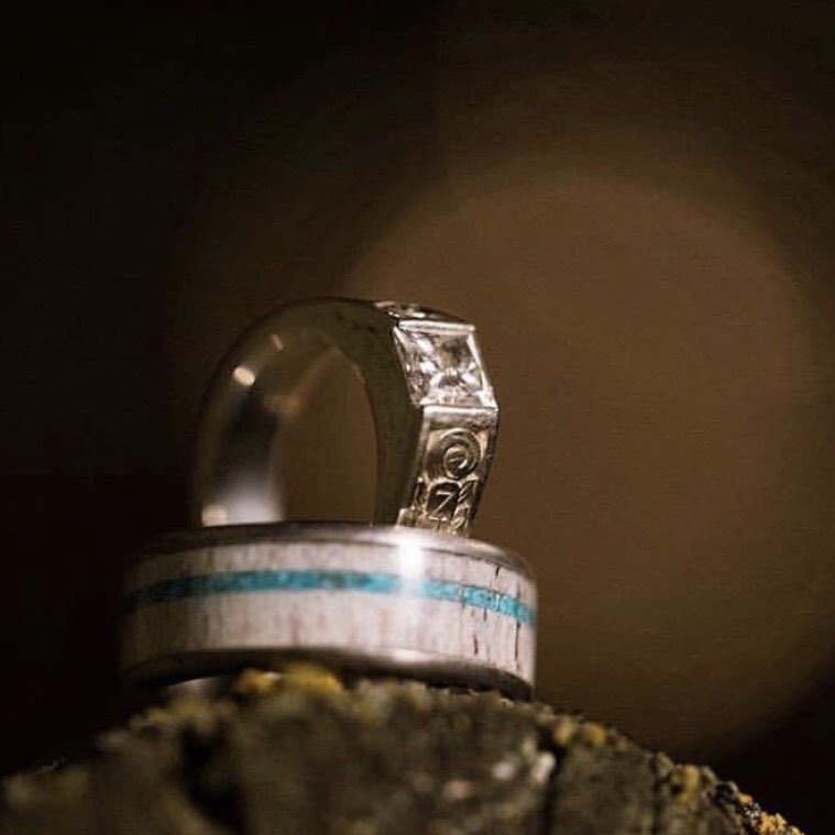 TheRoxyAnn - Wedding Display - Men's Antler Wedding Rings