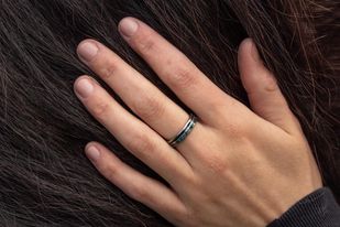 TheRodeoGirl - Horse Hair Display - Women's Wedding Rings